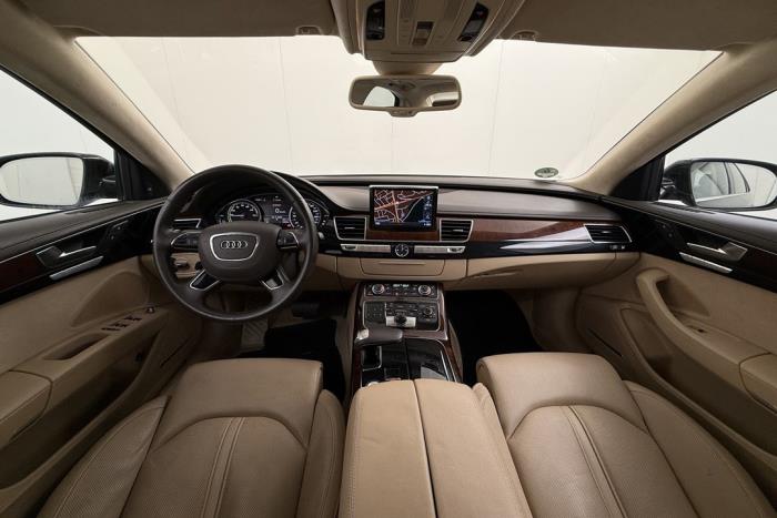 Audi A8 2.0 TFSI 16V Hybrid Schadevoertuig (2012, Bruin)