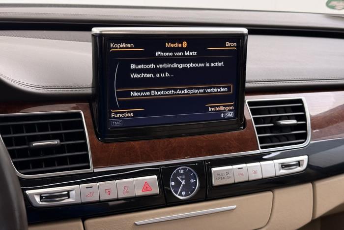 Audi A8 2.0 TFSI 16V Hybrid Schadevoertuig (2012, Bruin)