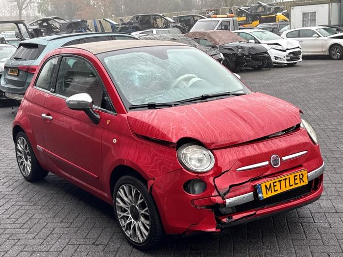 Fiat 500C 1.2 69 Schadevoertuig (2010, Rood)