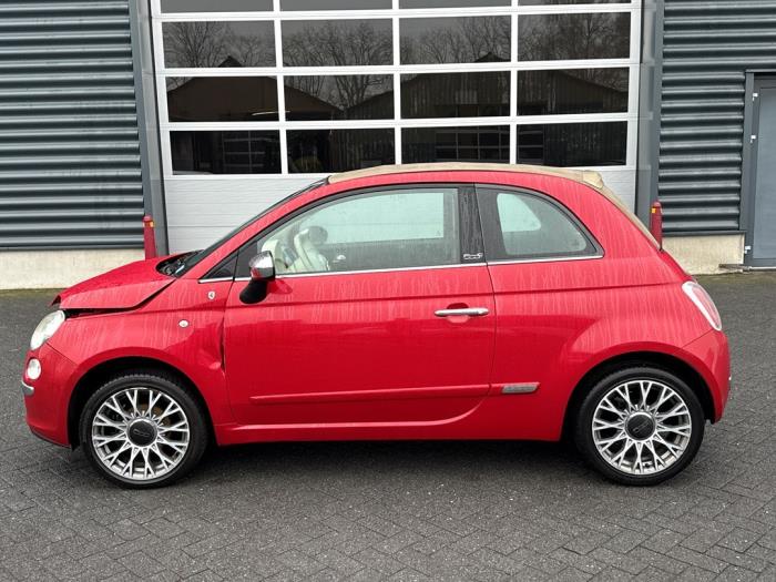 Fiat 500C 1.2 69 Schadevoertuig (2010, Rood)