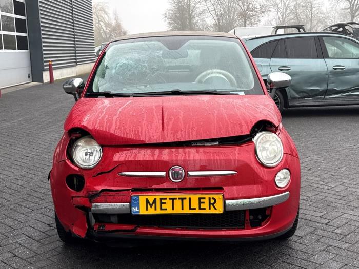 Fiat 500C 1.2 69 Schadevoertuig (2010, Rood)