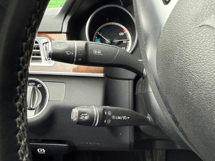 Mercedes E E-350 CGI V6 24V BlueEfficiency Schadevoertuig (2014, Grijs)