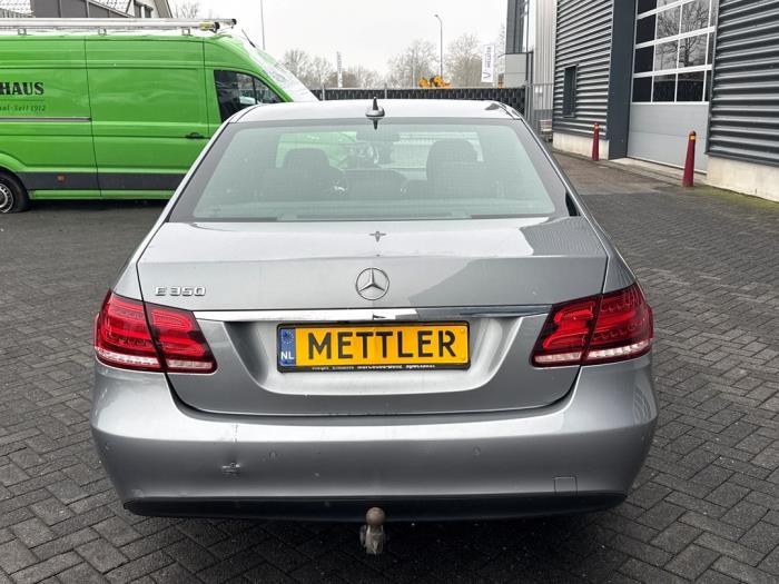 Mercedes E E-350 CGI V6 24V BlueEfficiency Schadevoertuig (2014, Grijs)