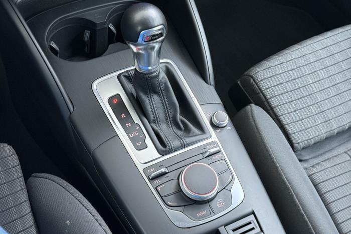 Audi A3 Sportback 1.4 TFSI ACT Ultra 16V Schadevoertuig (2016, Zwart)