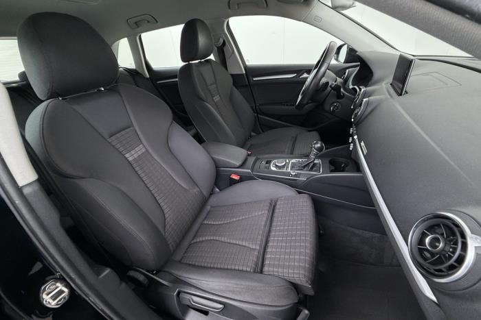 Audi A3 Sportback 1.4 TFSI ACT Ultra 16V Schadevoertuig (2016, Zwart)