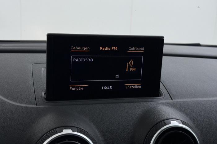 Audi A3 Sportback 1.4 TFSI ACT Ultra 16V Schadevoertuig (2016, Zwart)