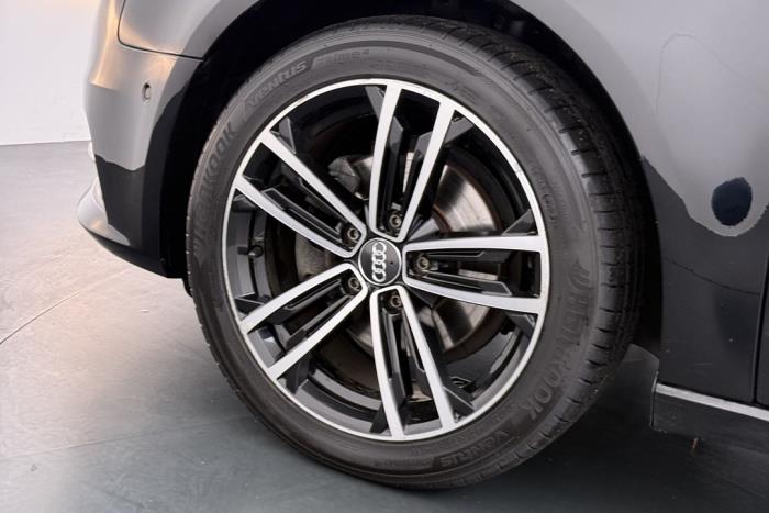 Audi A3 Sportback 1.4 TFSI ACT Ultra 16V Schadevoertuig (2016, Zwart)