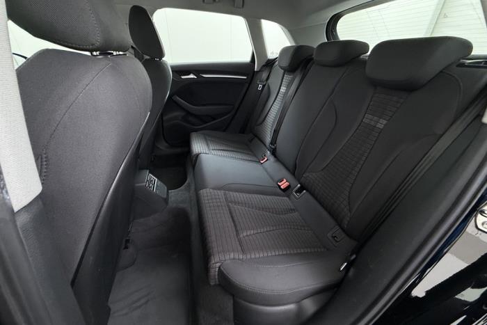 Audi A3 Sportback 1.4 TFSI ACT Ultra 16V Schadevoertuig (2016, Zwart)