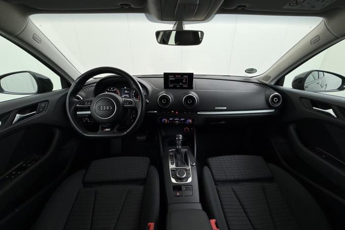 Audi A3 Sportback 1.4 TFSI ACT Ultra 16V Schadevoertuig (2016, Zwart)
