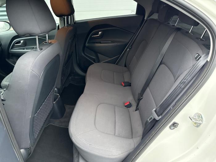 Kia Rio III 1.4 CVVT 16V Occasion (2014, Wit)