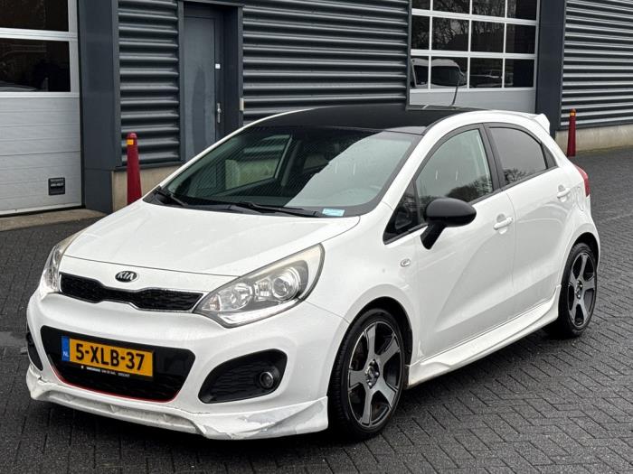 Kia Rio III 1.4 CVVT 16V Occasion (2014, Wit)