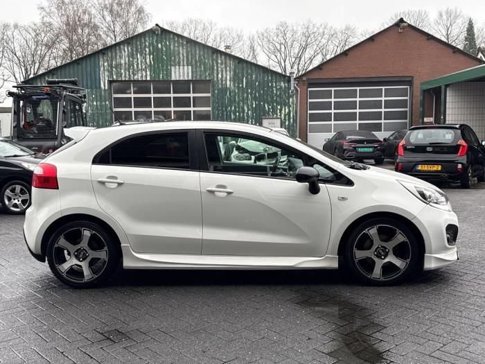 Kia Rio III 1.4 CVVT 16V Occasion (2014, Wit)
