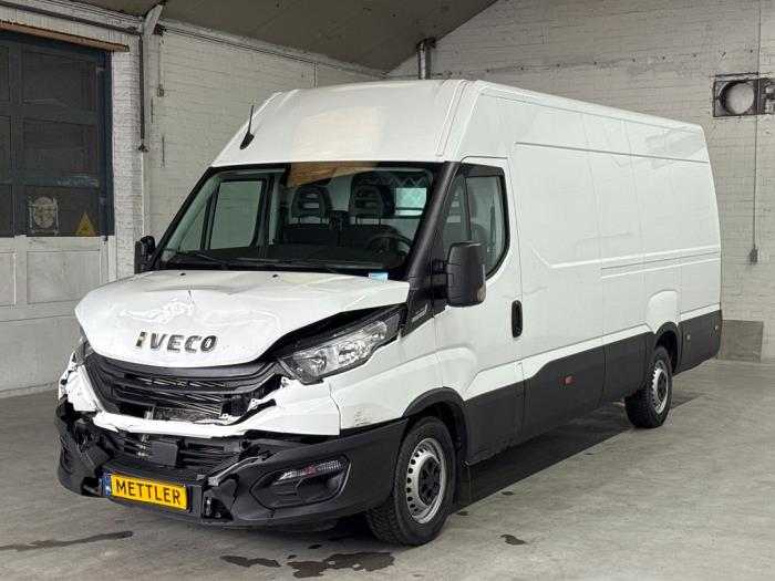 Iveco New Daily 14-  (Schade)