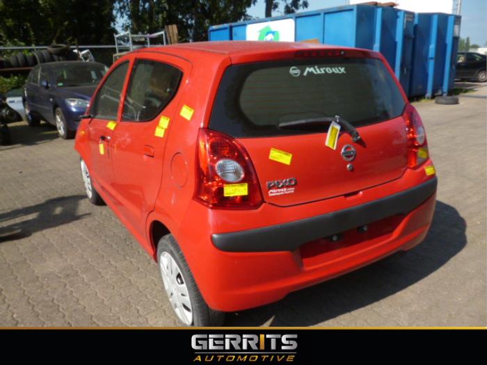 Nissan Pixo