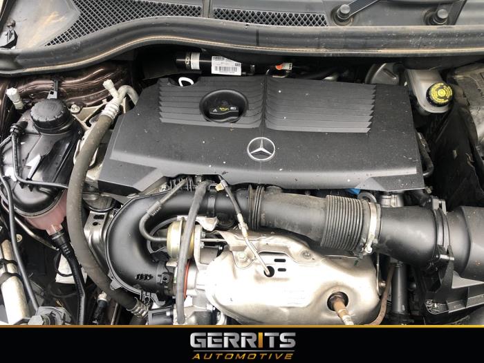 Mercedes B 1.6 B-180 BlueEFFICIENCY Turbo 16V Sloopvoertuig (2017, Bruin)