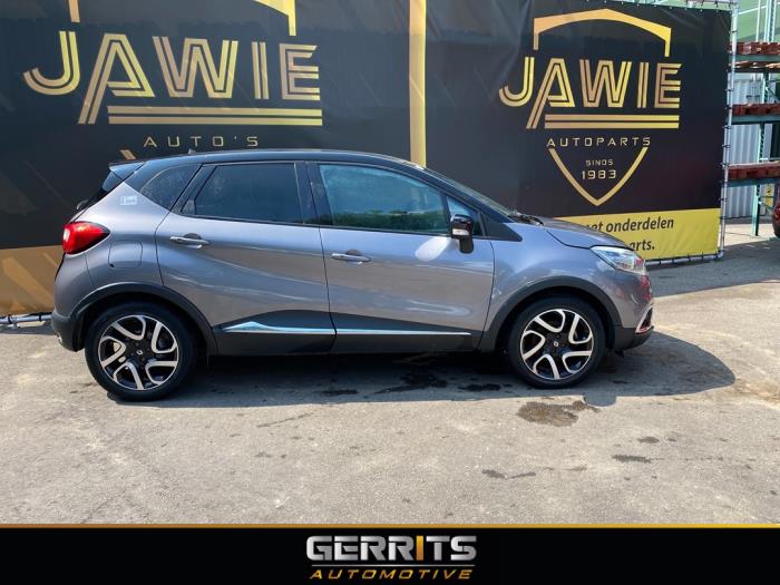 Renault Captur I 1.2 TCE 16V EDC Sloopvoertuig (2016, Grijs)