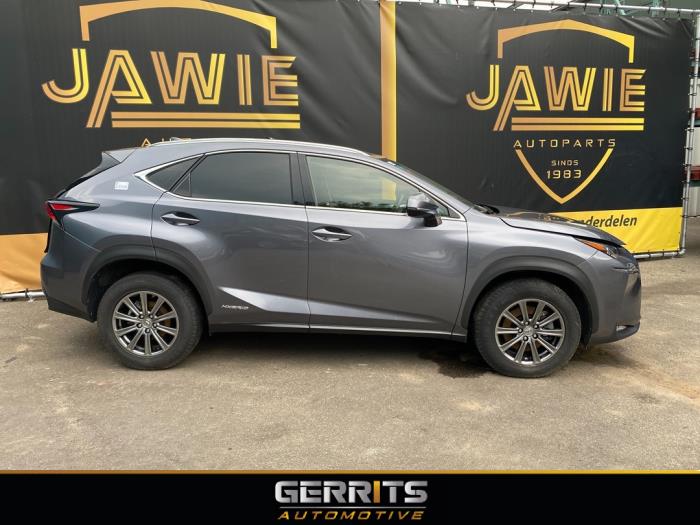 Lexus NX I 300h 2.5 16V 4x4 Sloopvoertuig (2014, Grijs)