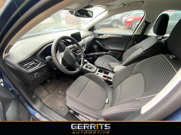 Ford Focus 4 Wagon 1.0 Ti-VCT EcoBoost 12V 125 Sloopvoertuig (2019, Blauw)