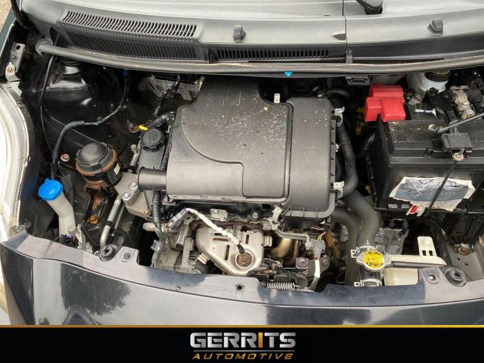 Toyota Yaris II 1.0 12V VVT-i Sloopvoertuig (2010, Zwart)