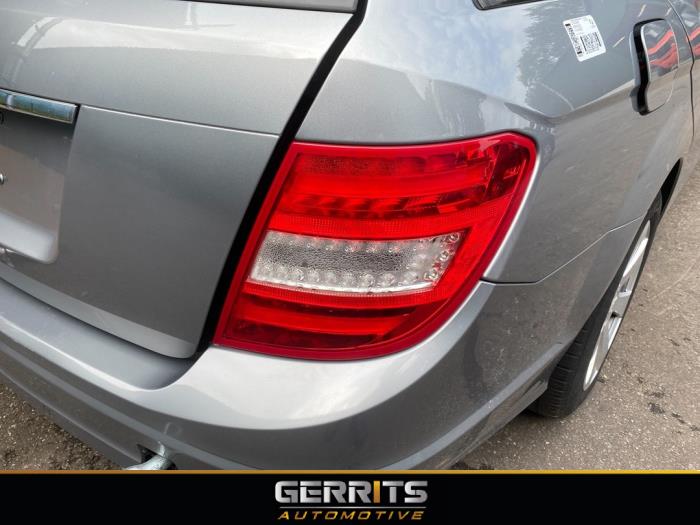 Mercedes C Estate 2.2 C-200 CDI 16V BlueEFFICIENCY Sloopvoertuig (2011, Grijs)