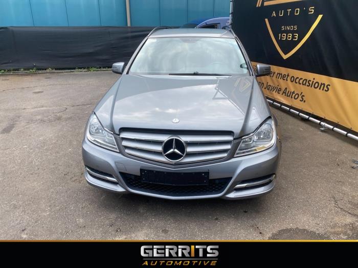 Mercedes C Estate 2.2 C-200 CDI 16V BlueEFFICIENCY Sloopvoertuig (2011, Grijs)