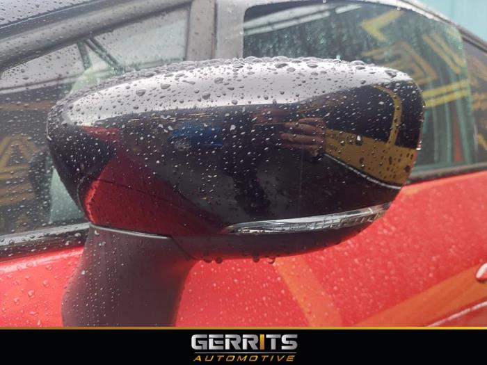 Renault Captur 0.9 Energy TCE 12V Sloopvoertuig (2017, Rood)