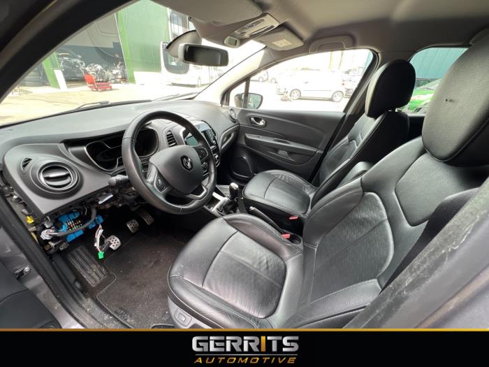 Renault Captur 0.9 Energy TCE 12V Sloopvoertuig (2018, Grijs)