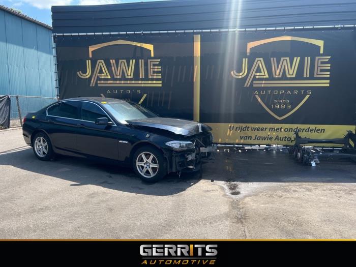 BMW 5 serie 520i 16V Sloopvoertuig (2012, Zwart)