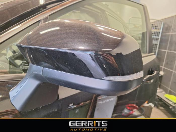 Toyota Corolla Cross 2.0 VVT-i 16V Hybrid 200 Sloopvoertuig (2022, Zwart)