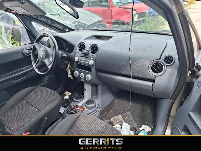 Mitsubishi Colt 1.5 16V CZ3 Sloopvoertuig (2008, Grijs)