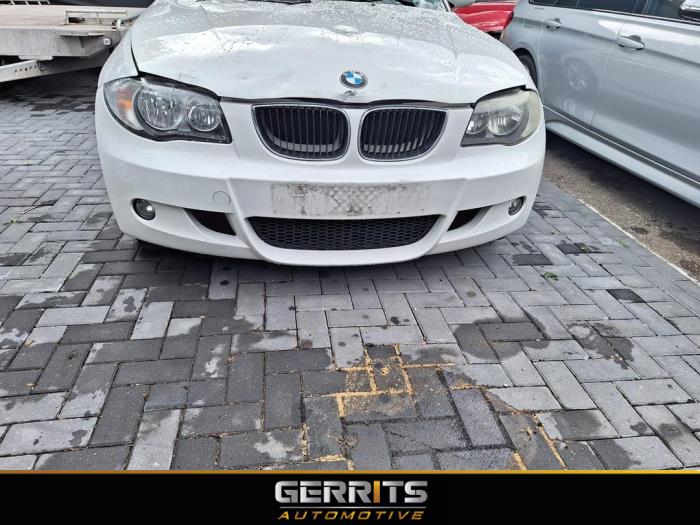 BMW 1 serie 123d 16V . Sloopvoertuig (2008, Wit)