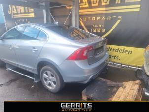 Volvo S60 II 2.4 D5 20V Sloopvoertuig (2011, Grijs)