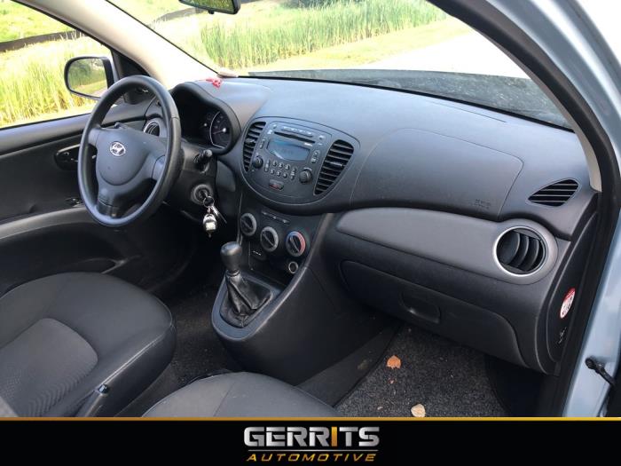 Hyundai i10 1.1i 12V Sloopvoertuig (2012, Grijs)