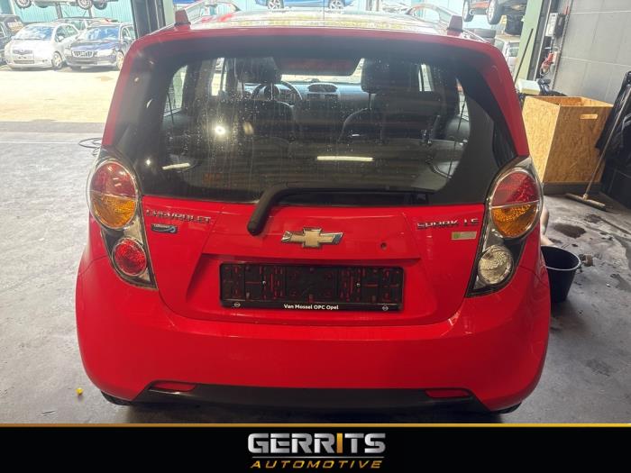 Chevrolet Spark 1.0 16V Bifuel Sloopvoertuig (2011, Rood)