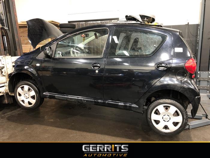 Toyota Aygo 1.0 12V VVT-i Sloopvoertuig (2006, Zwart)