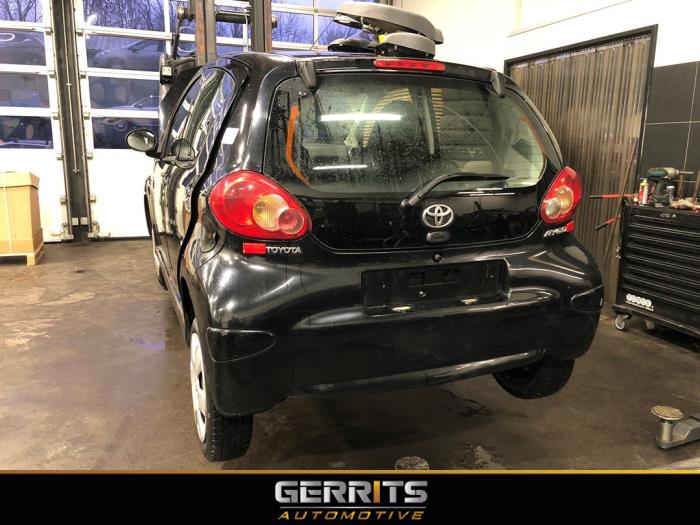 Toyota Aygo 1.0 12V VVT-i Sloopvoertuig (2006, Zwart)