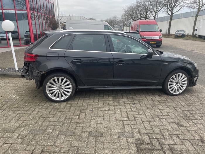 Audi A3 Sportback 1.4 TFSI 16V e-tron Sloopvoertuig (2015, Zwart)