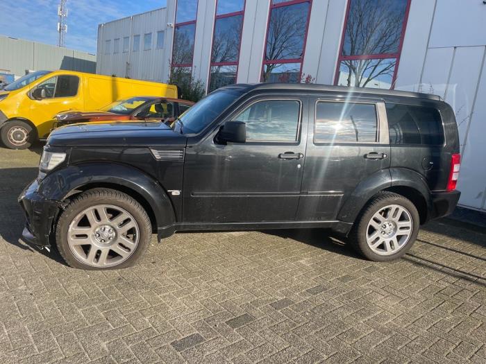 Dodge Nitro 2.8 CRD 16V 4x2 Sloopvoertuig (2010, Zwart)