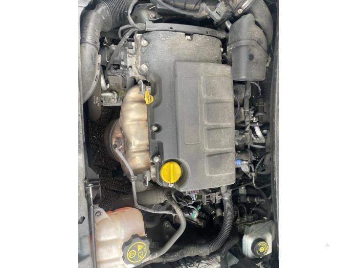 Opel Adam 1.4 16V Bi-Fuel Ecoflex Sloopvoertuig (2018, Metallic, Muisgrijs)