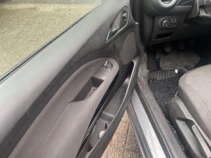 Opel Adam 1.4 16V Bi-Fuel Ecoflex Sloopvoertuig (2018, Metallic, Muisgrijs)