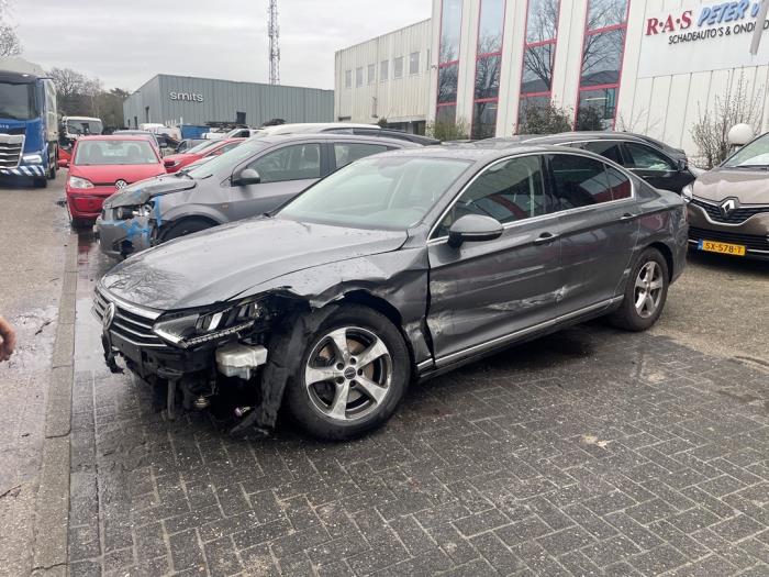 Volkswagen Passat 2.0 TDI 16V 190 Sloopvoertuig (2016, Grijs)