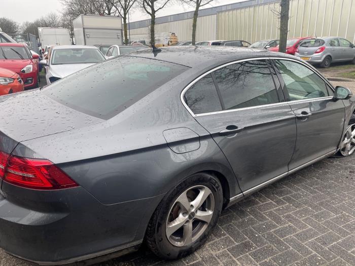 Volkswagen Passat 2.0 TDI 16V 190 Sloopvoertuig (2016, Grijs)