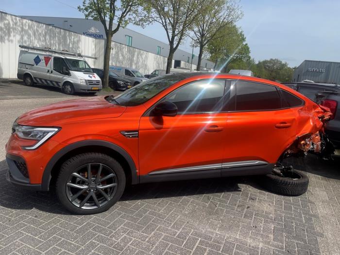 Renault Arkana 1.6 E-Tech 145 16V Sloopvoertuig (2021, Oranje)