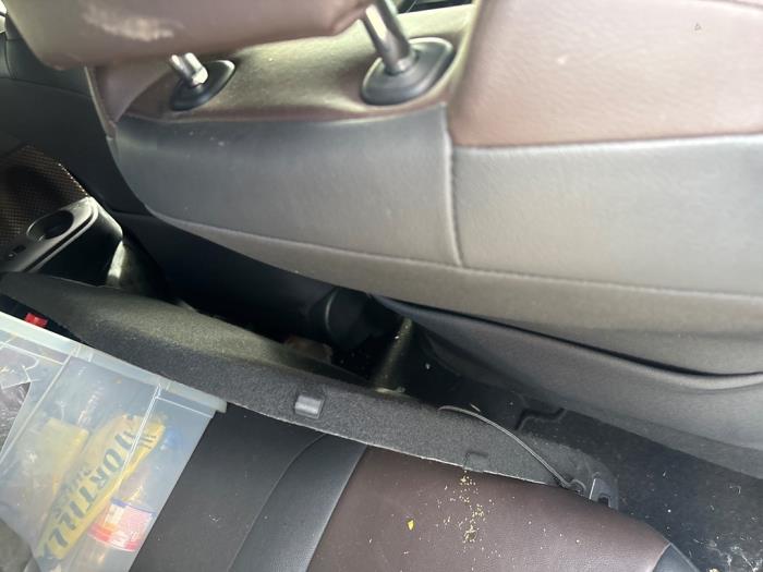 Toyota C-HR 1.8 16V Hybrid Sloopvoertuig (2017, Grijs)