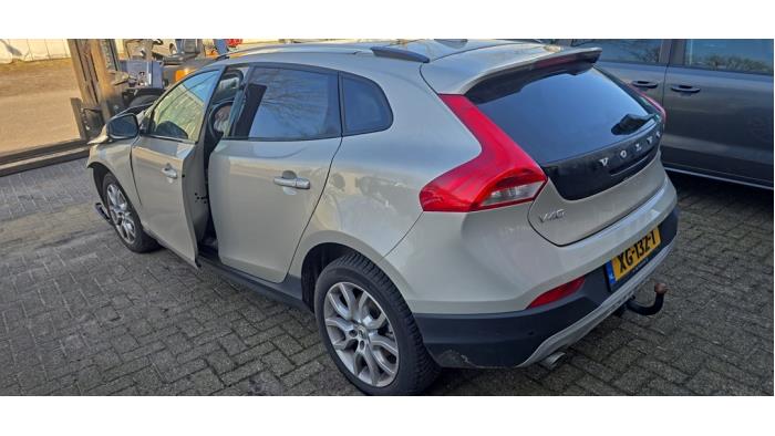 Volvo V40 Cross Country 1.5 T3 16V Geartronic Sloopvoertuig (2019, Bruin)