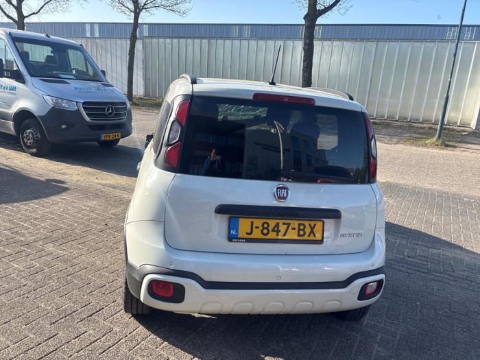 Fiat Panda/Pandina 1.0 Hybrid Sloopvoertuig (2020, Wit)