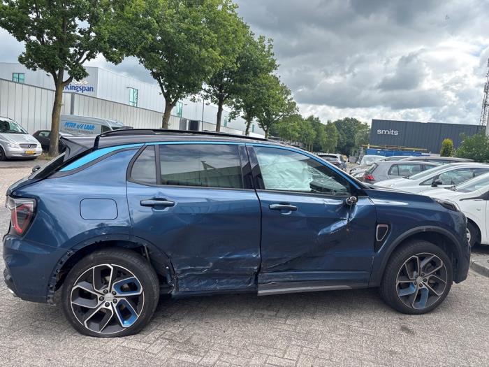 Lynk & Co 01 1.5 PHEV Sloopvoertuig (2024, Blauw)