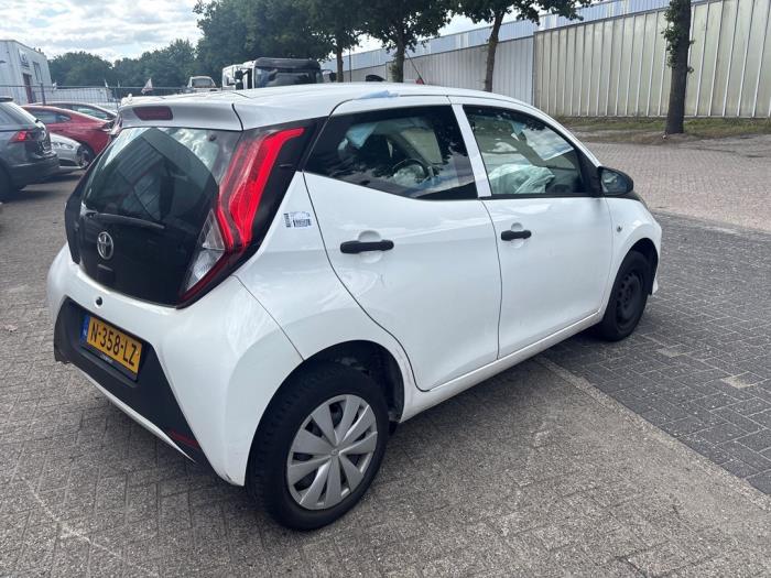 Toyota Aygo 1.0 12V VVT-i Sloopvoertuig (2021, Wit)