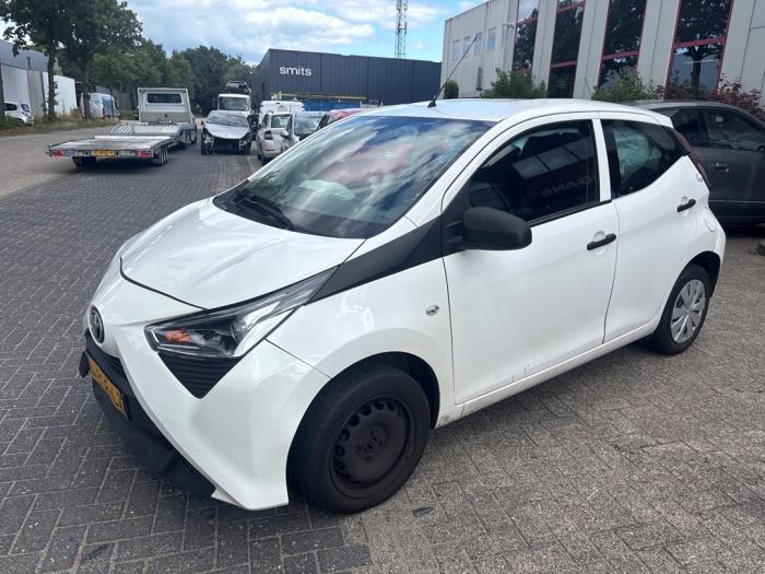 Toyota Aygo 1.0 12V VVT-i Sloopvoertuig (2021, Wit)