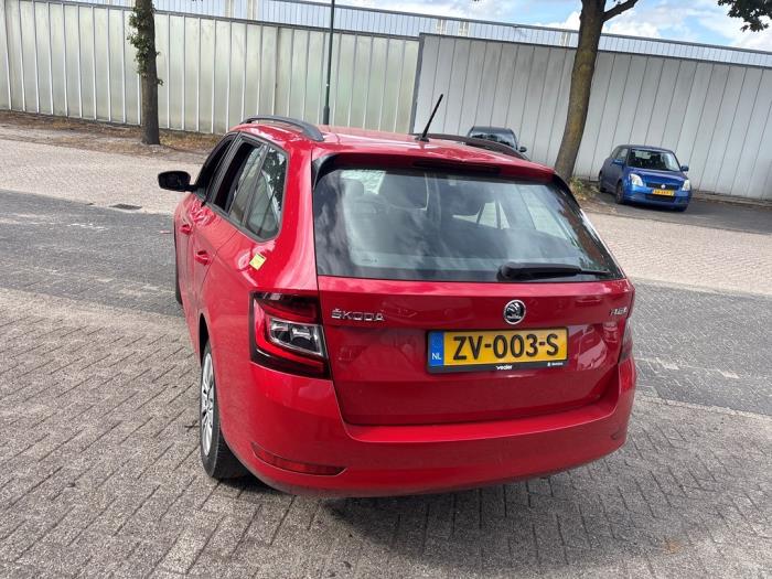 Skoda Fabia III Combi 1.0 TSI 12V Sloopvoertuig (2019, Rood)